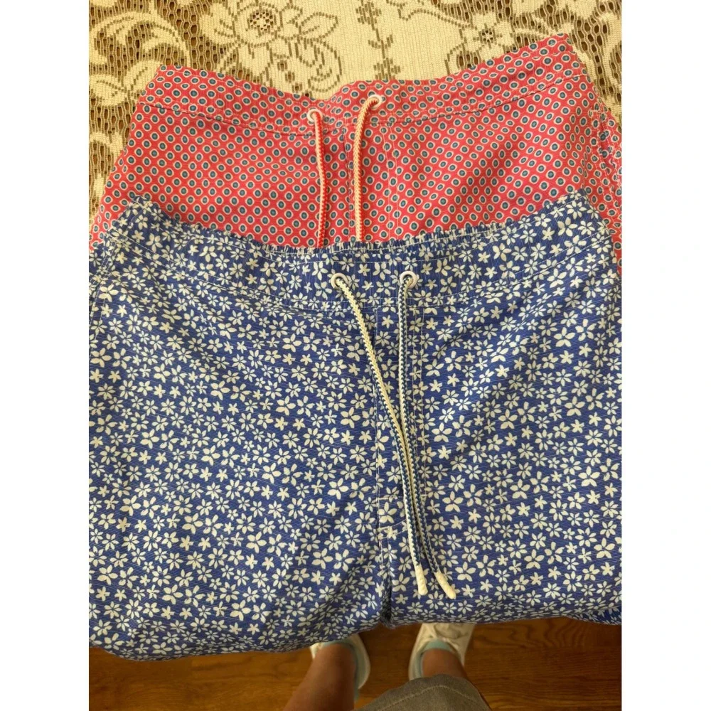 Johnnie-O Mens LOT Blue White Floral Swim Trunks Mesh Liner Size Medium